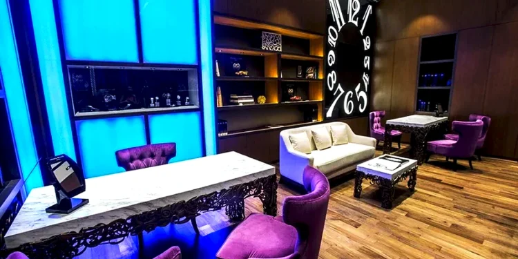 Franck Muller Dubai Mall Boutique Ultra-HDR Tandem OLED